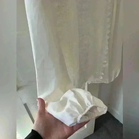 mid-century modern white long sleeve blouse with ruffles - Picture 2 of 7